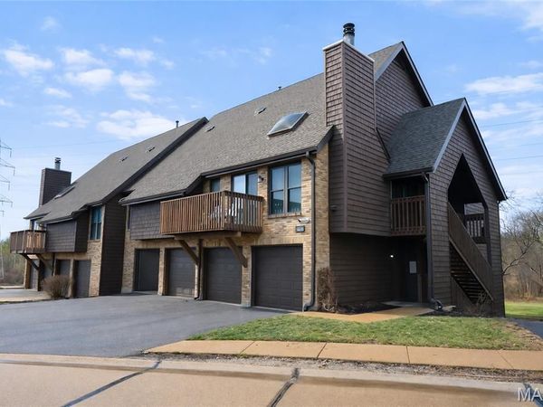 5107 Hollow Wood Court, Unit A, St Louis, MO 63128