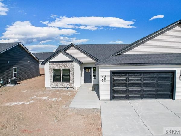 578 S Austin Avenue, SUGAR CITY, ID 83440