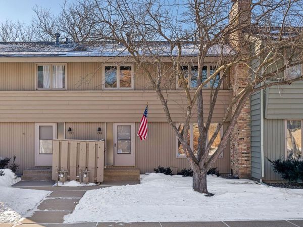 196 Windsor Lane, New Brighton, MN 55112