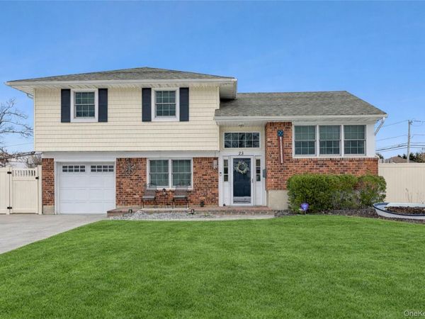 23 Cynthia Lane, East Islip, NY 11730