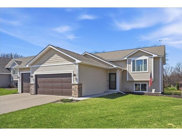 1107 Rich River Way, New Richmond, WI 54017