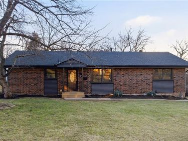 3405 Southern Hills Drive, Kansas City, MO 64137
