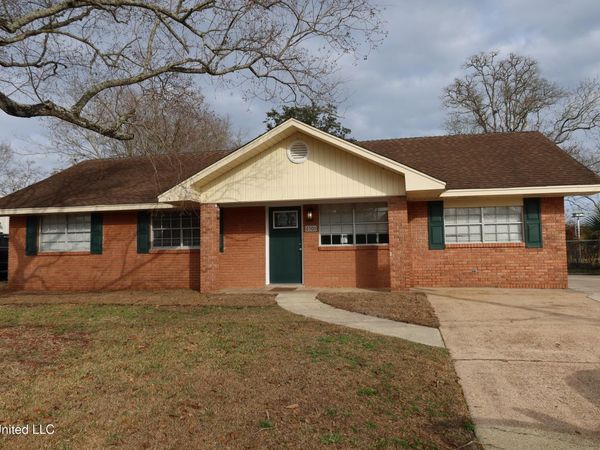 6500 Lancaster Boulevard, Ocean Springs, MS 39564