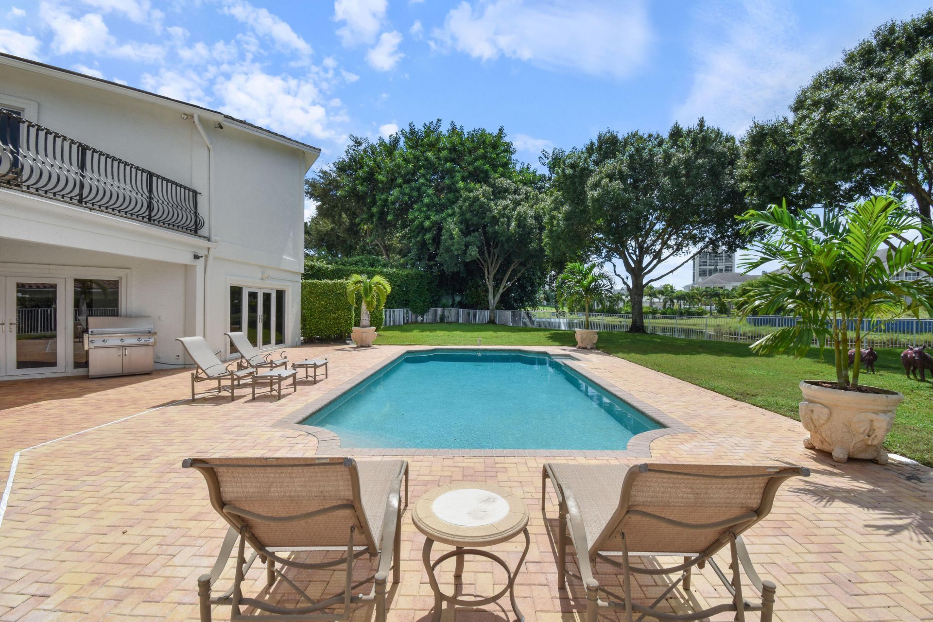 2801 Embassy Drive, West Palm Beach, FL 33401 Photo