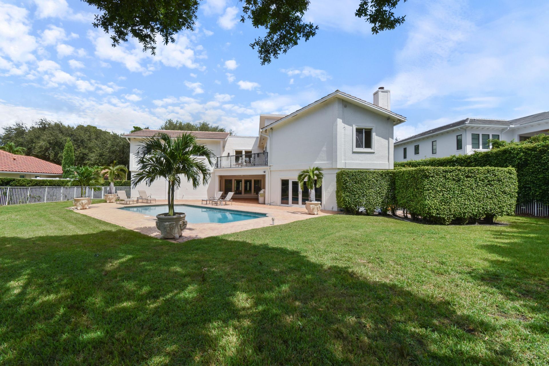 2801 Embassy Drive, West Palm Beach, FL 33401 Photo