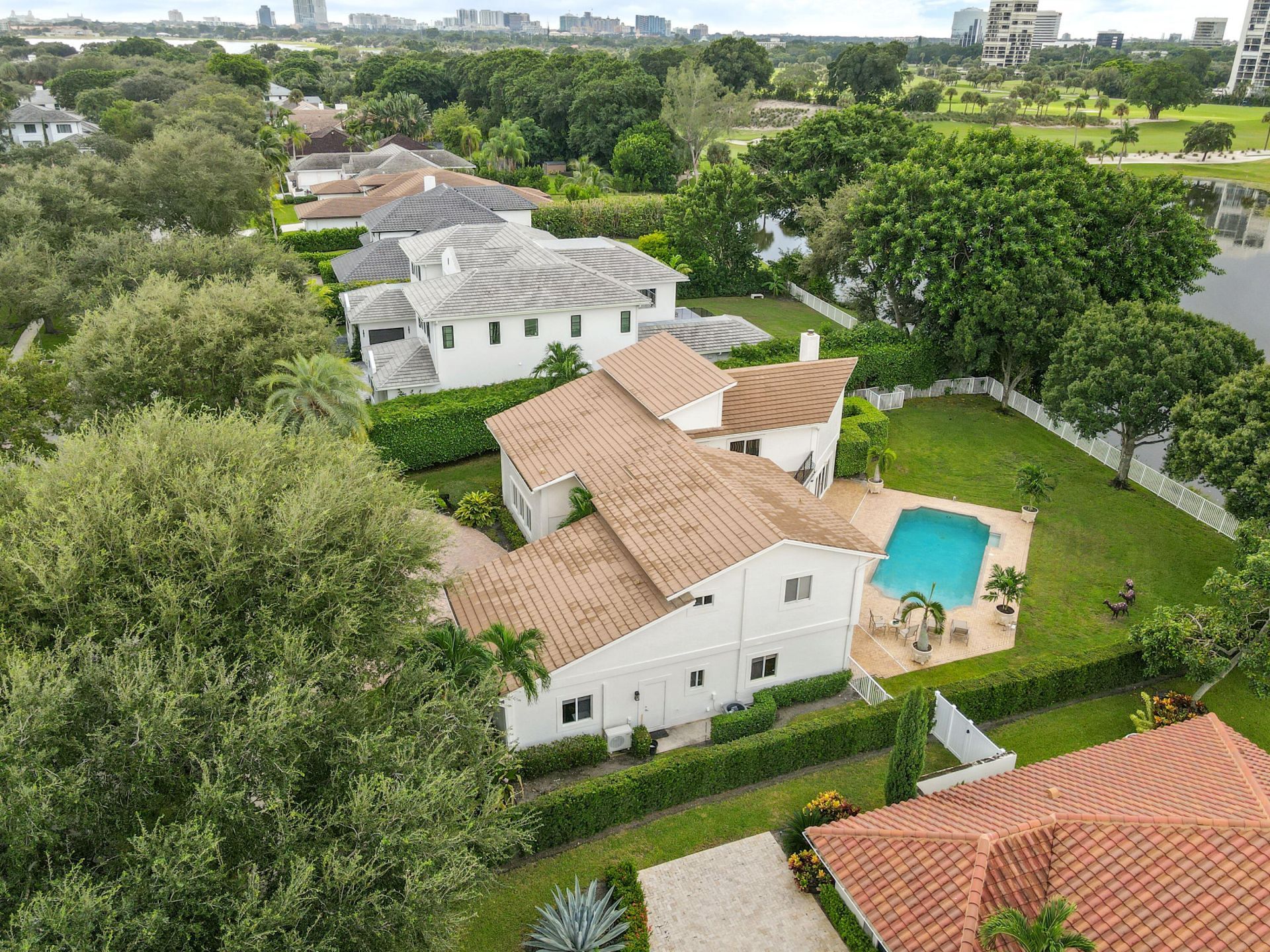 2801 Embassy Drive, West Palm Beach, FL 33401 Photo