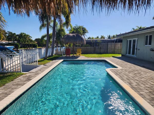 191 SE 9th Court, Pompano Beach, FL 33060