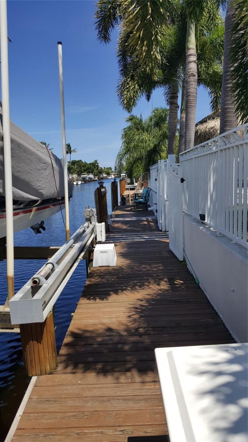 191 SE 9th Court, Pompano Beach, FL 33060 Photo