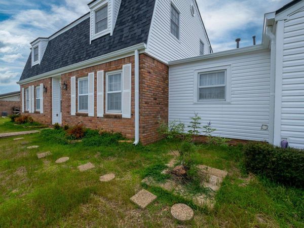 1801 OLD FORGE Drive, Little Rock, AR 72227