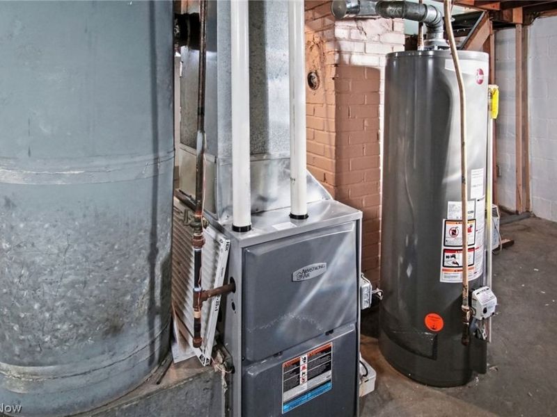 660 Hollibaugh Avenue, Akron, OH 44310 Photo 15