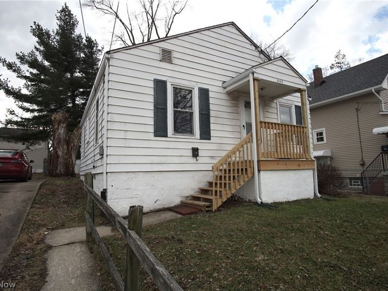 660 Hollibaugh Avenue, Akron, OH 44310 Photo 2