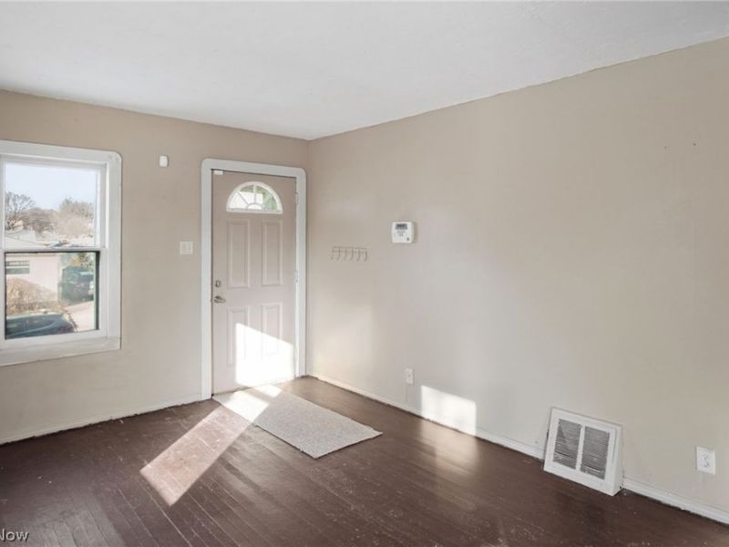 660 Hollibaugh Avenue, Akron, OH 44310 Photo 4