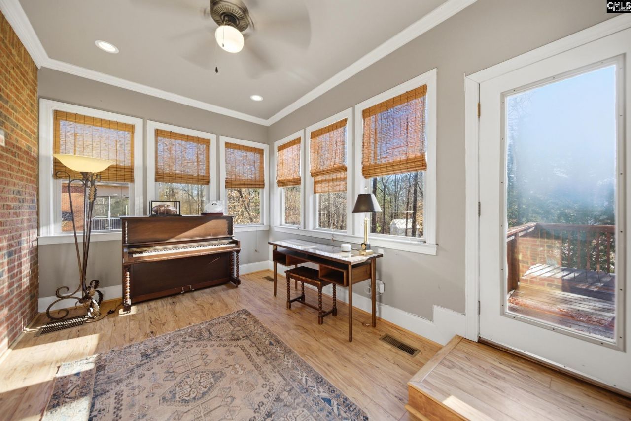 58 Silver Maple Court  Photo 15