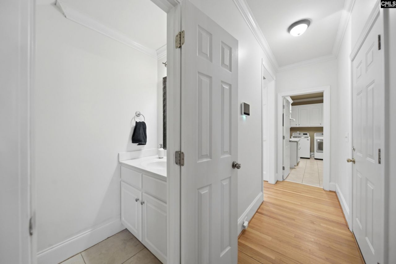 58 Silver Maple Court  Photo 16