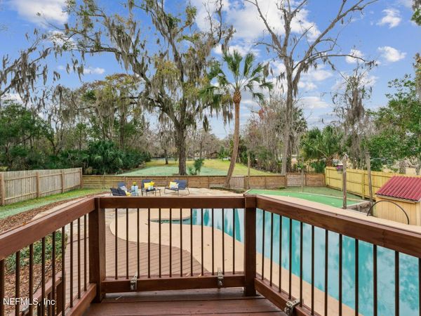 1900 LAKE SHORE Boulevard, Jacksonville, FL 32210