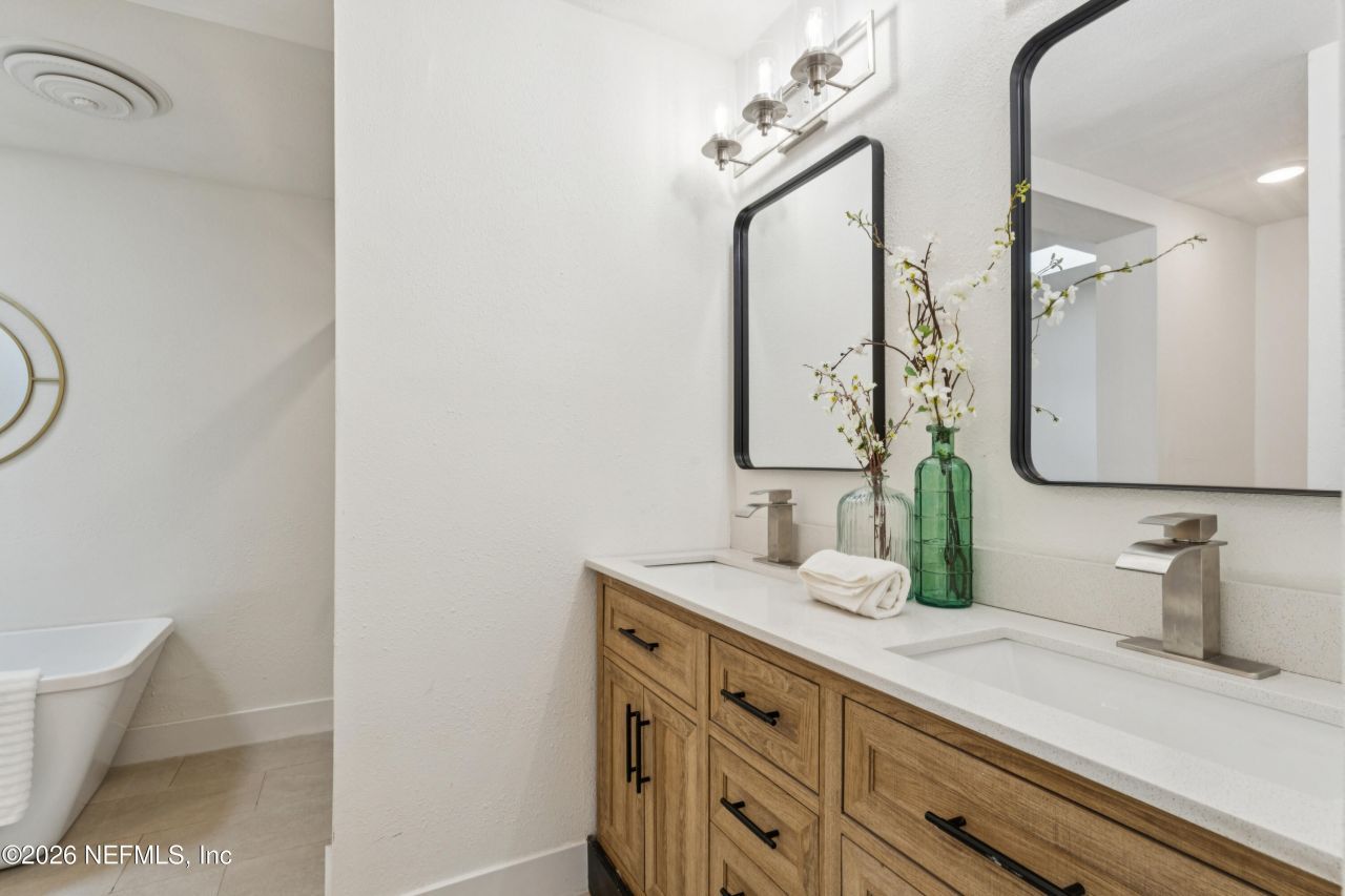 1900 Lake Shore Boulevard, Jacksonville, FL 32210 Photo