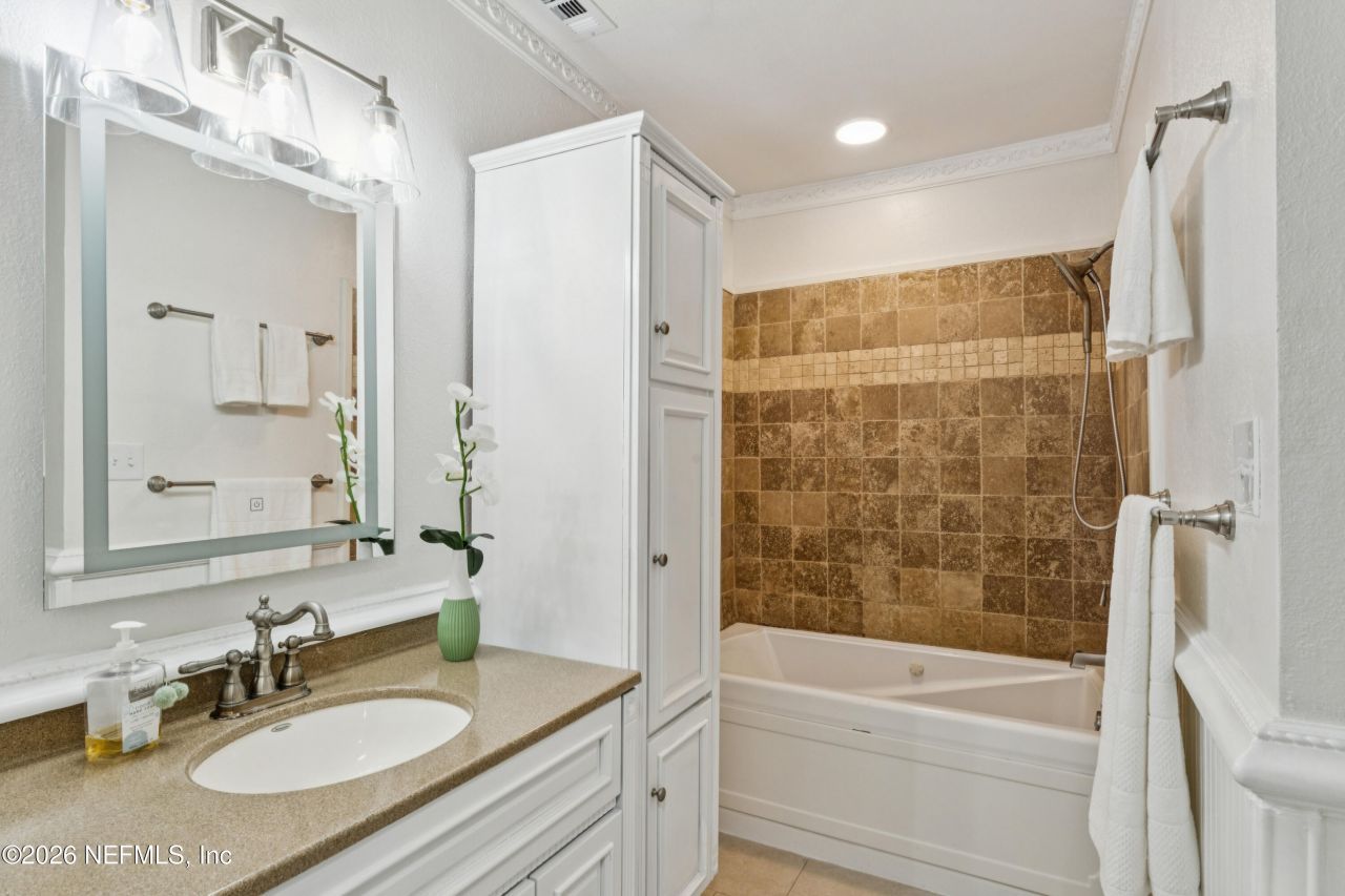 1900 Lake Shore Boulevard, Jacksonville, FL 32210 Photo