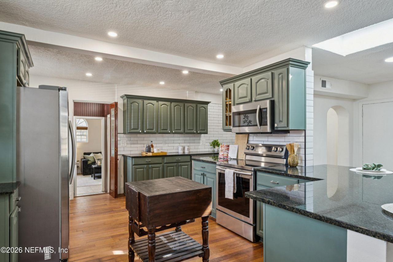 1900 Lake Shore Boulevard, Jacksonville, FL 32210 Photo