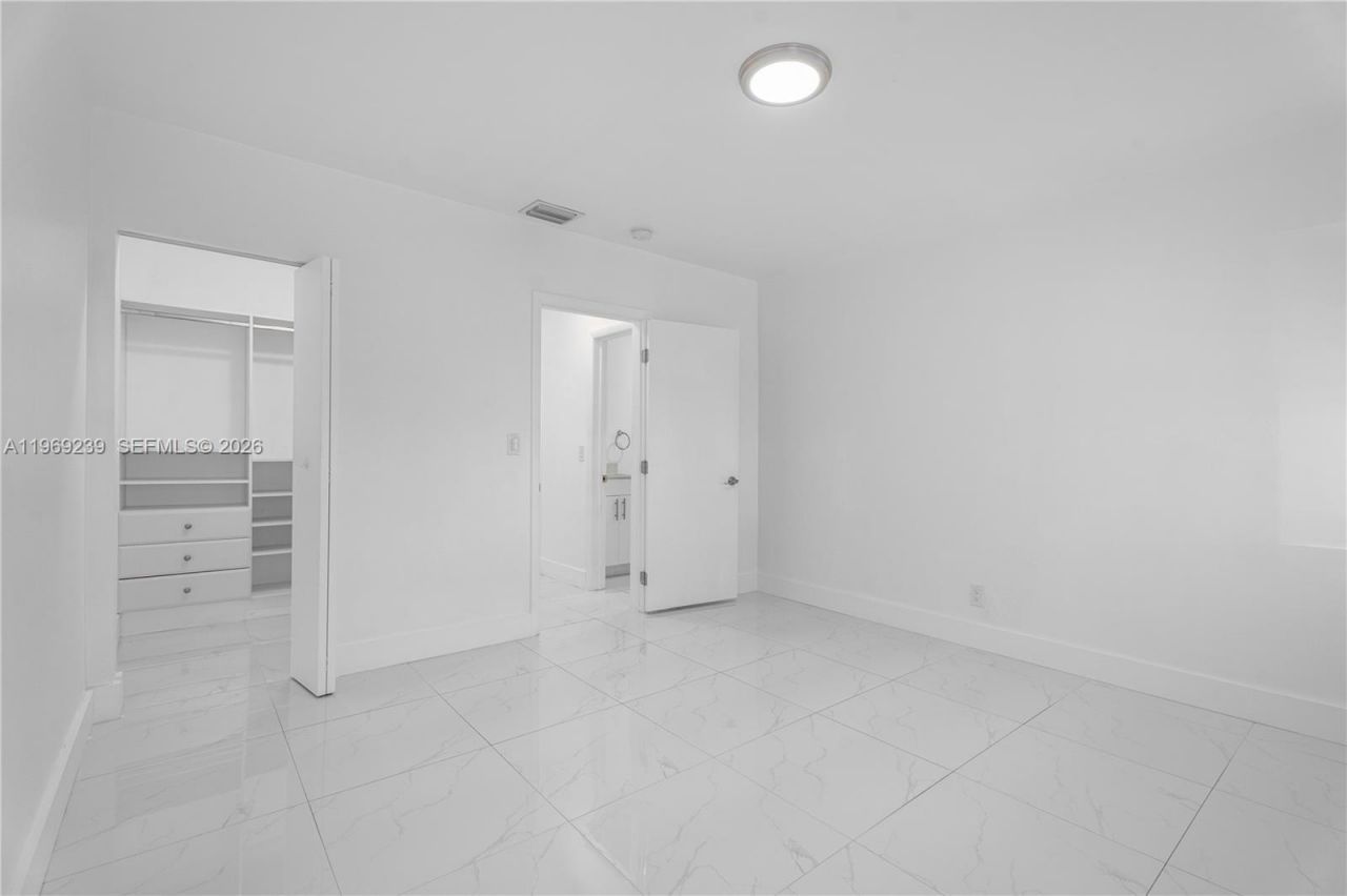 705 83rd St , Unit 5, Miami Beach, FL 33141 Photo
