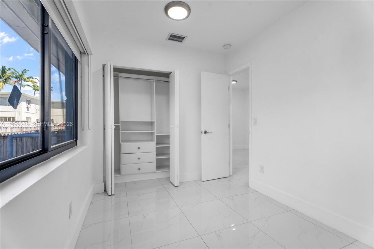705 83rd St , Unit 5, Miami Beach, FL 33141 Photo