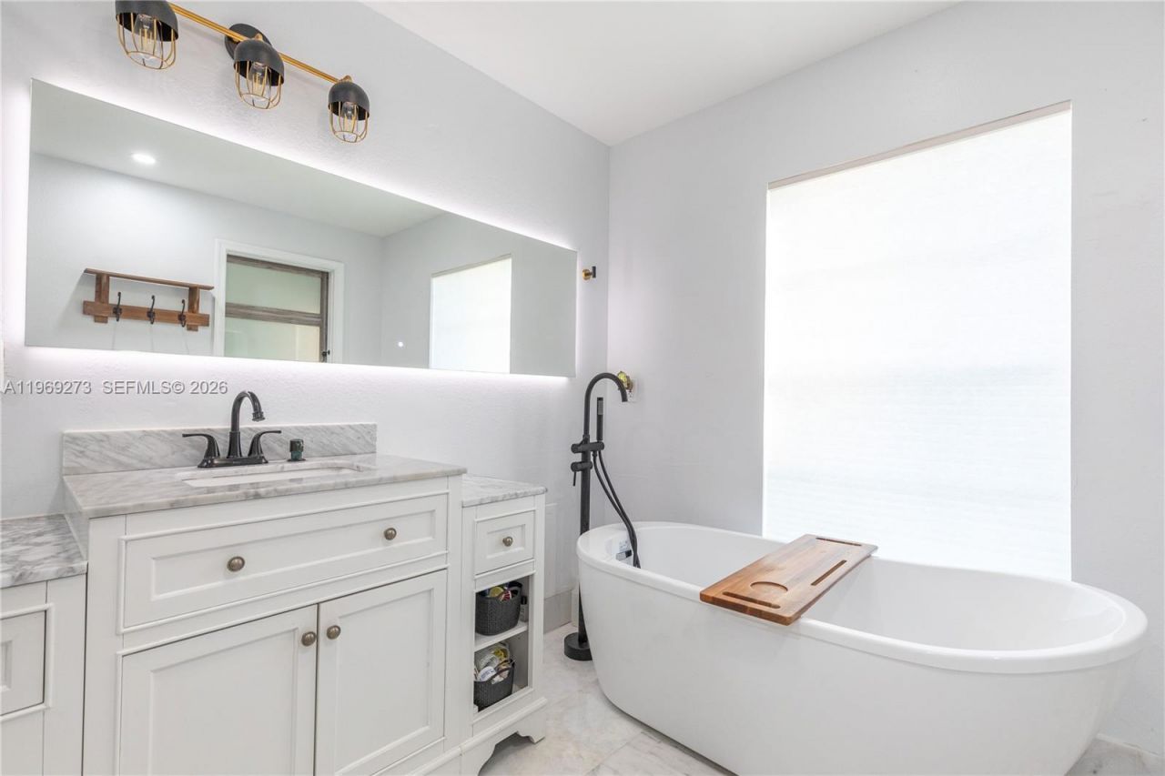 10930 Periwinkle Ln , Tamarac, FL 33321 Photo