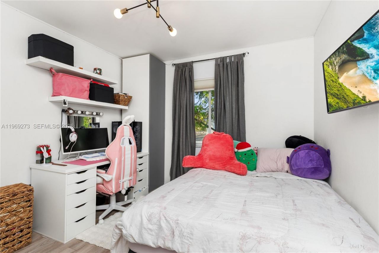 10930 Periwinkle Ln , Tamarac, FL 33321 Photo