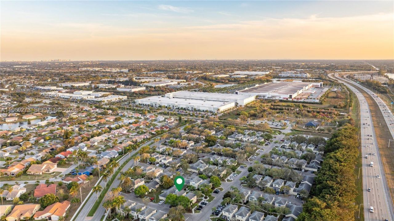 10930 Periwinkle Ln , Tamarac, FL 33321 Photo