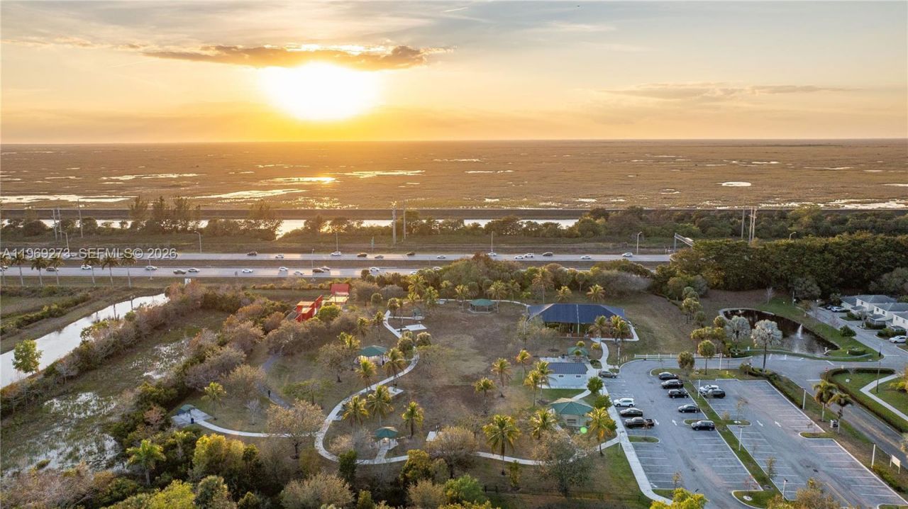 10930 Periwinkle Ln , Tamarac, FL 33321 Photo