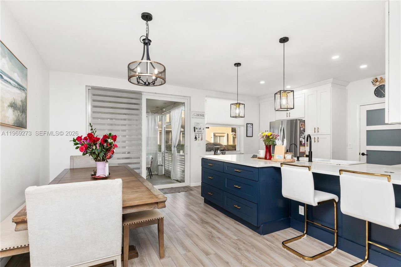 10930 Periwinkle Ln , Tamarac, FL 33321 Photo