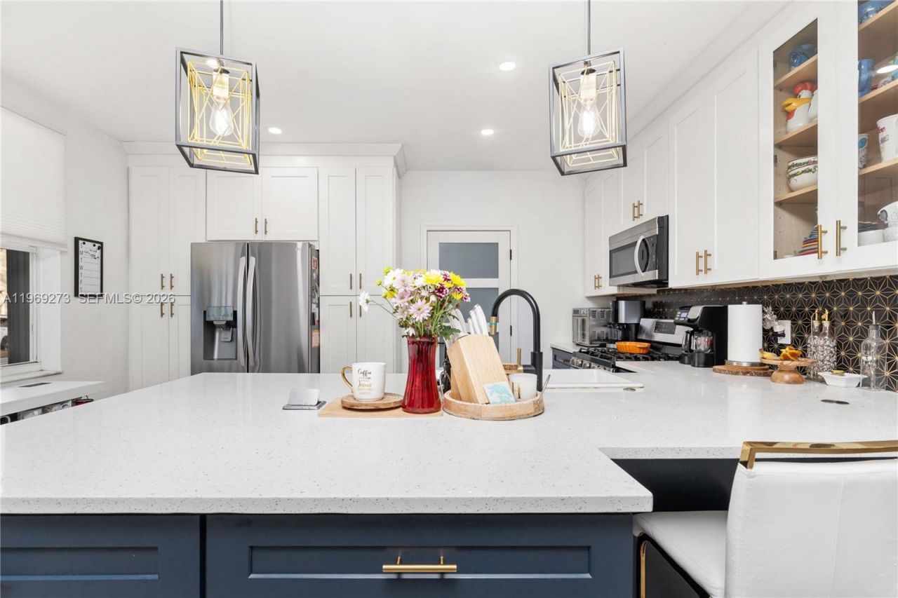 10930 Periwinkle Ln , Tamarac, FL 33321 Photo