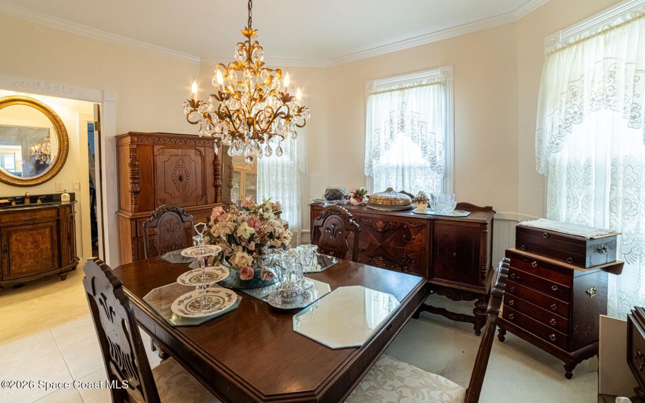 527 Indian River Avenue, Titusville, FL 32796 Photo