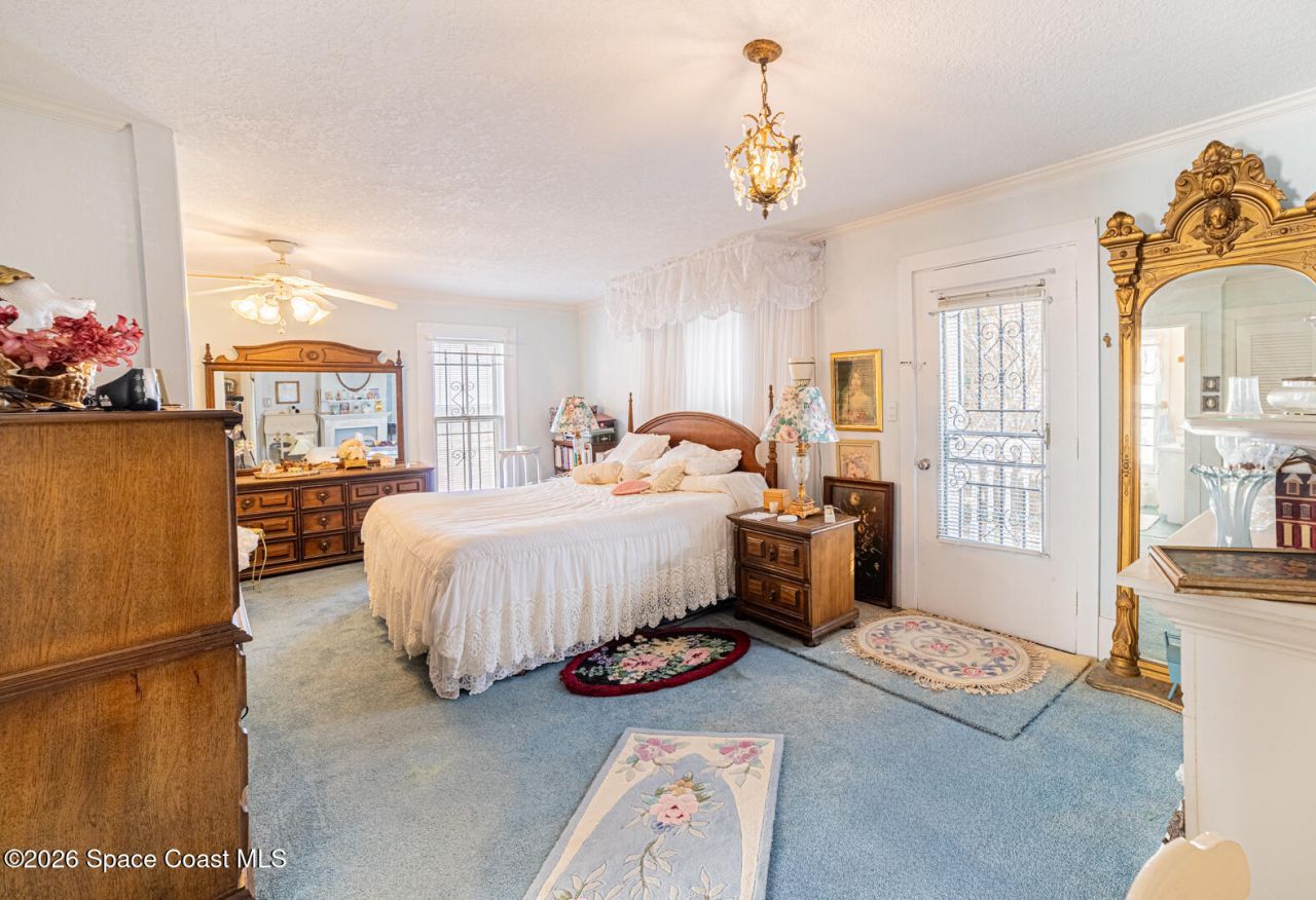 527 Indian River Avenue, Titusville, FL 32796 Photo