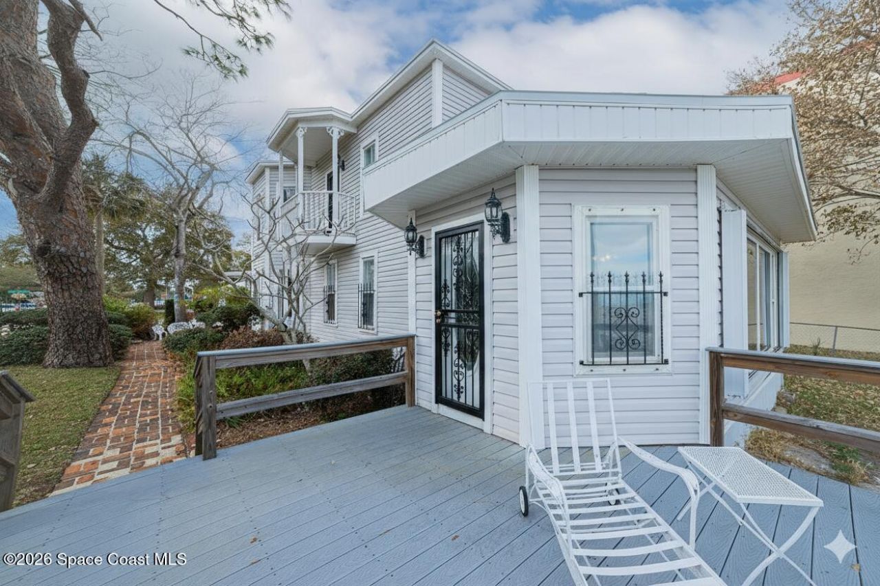 527 Indian River Avenue , Titusville, FL 32796 Photo