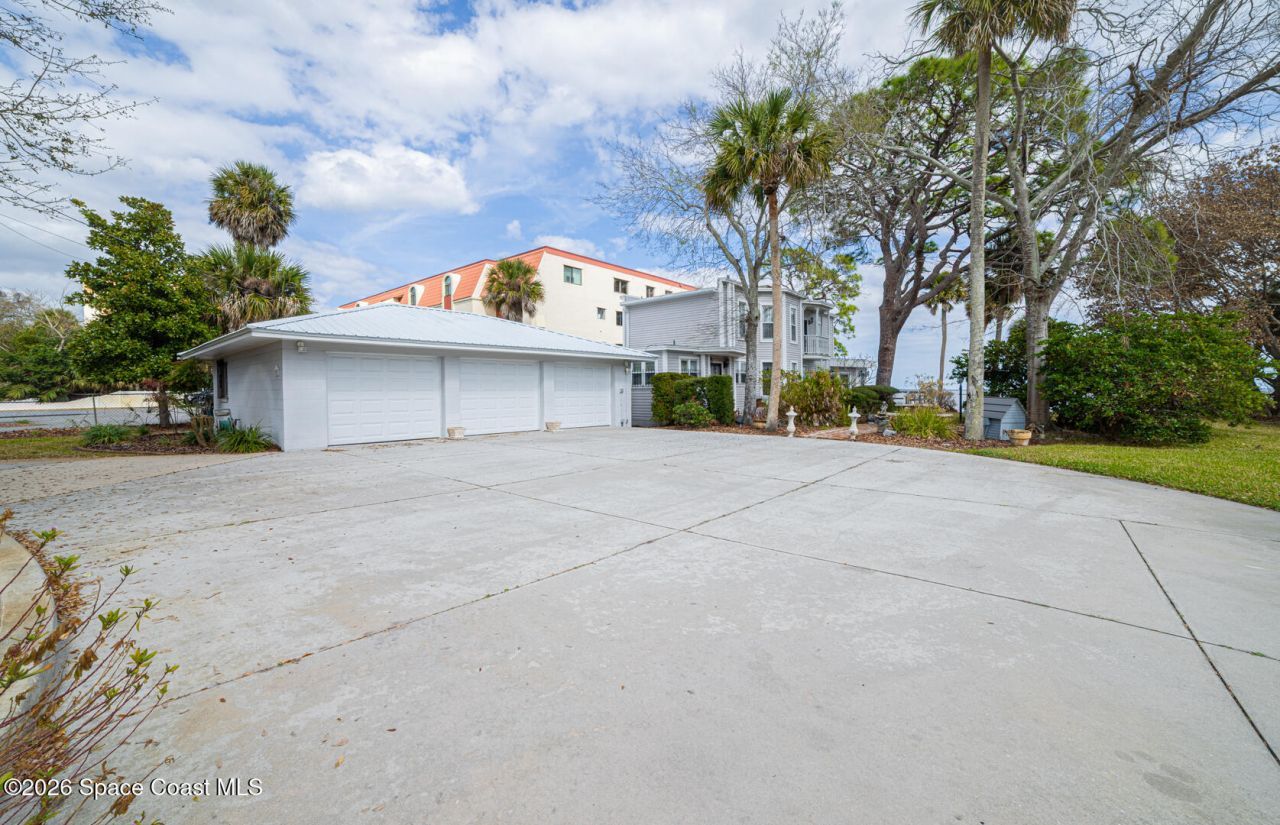 527 Indian River Avenue , Titusville, FL 32796 Photo