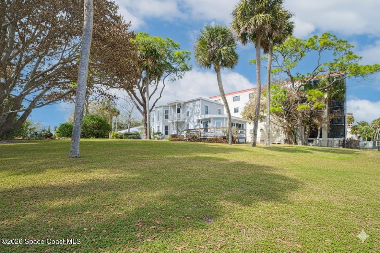 527 Indian River Avenue , Titusville, FL 32796 Photo