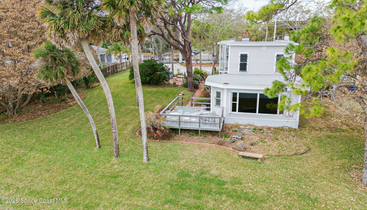 527 Indian River Avenue, Titusville, FL 32796 Photo