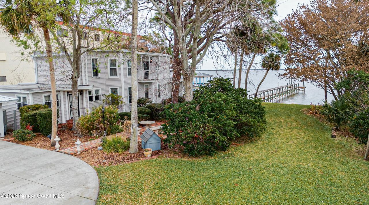 527 Indian River Avenue, Titusville, FL 32796 Photo