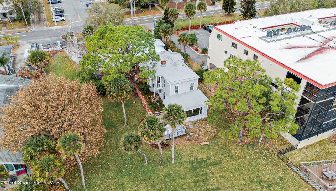 527 Indian River Avenue, Titusville, FL 32796 Photo