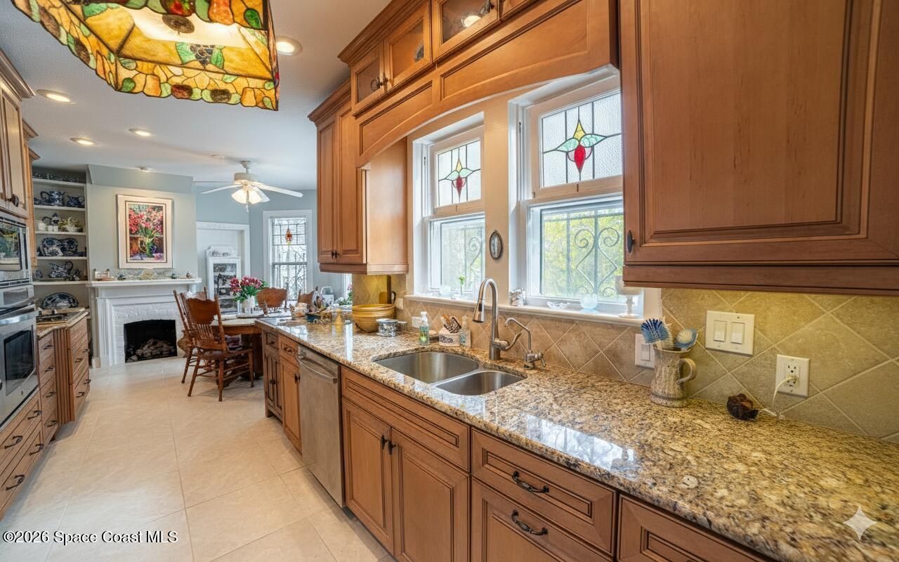 527 Indian River Avenue , Titusville, FL 32796 Photo