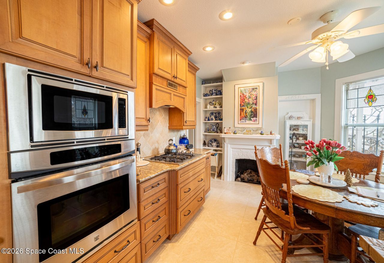 527 Indian River Avenue, Titusville, FL 32796 Photo