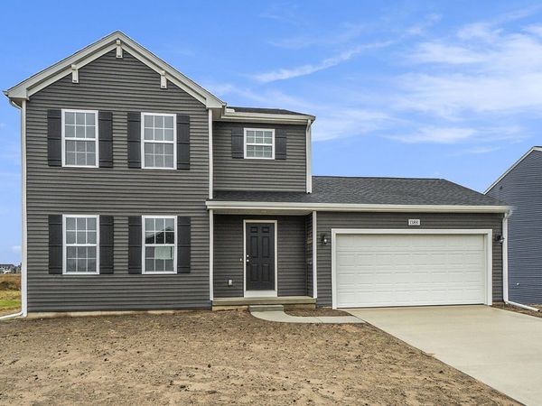 1005 Foxglove Avenue, Vicksburg, MI 49097