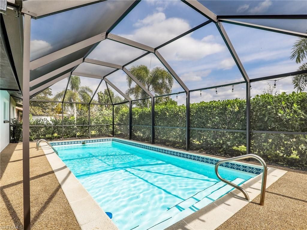 25093 Paradise Rd, Bonita Springs, FL 34135 Photo