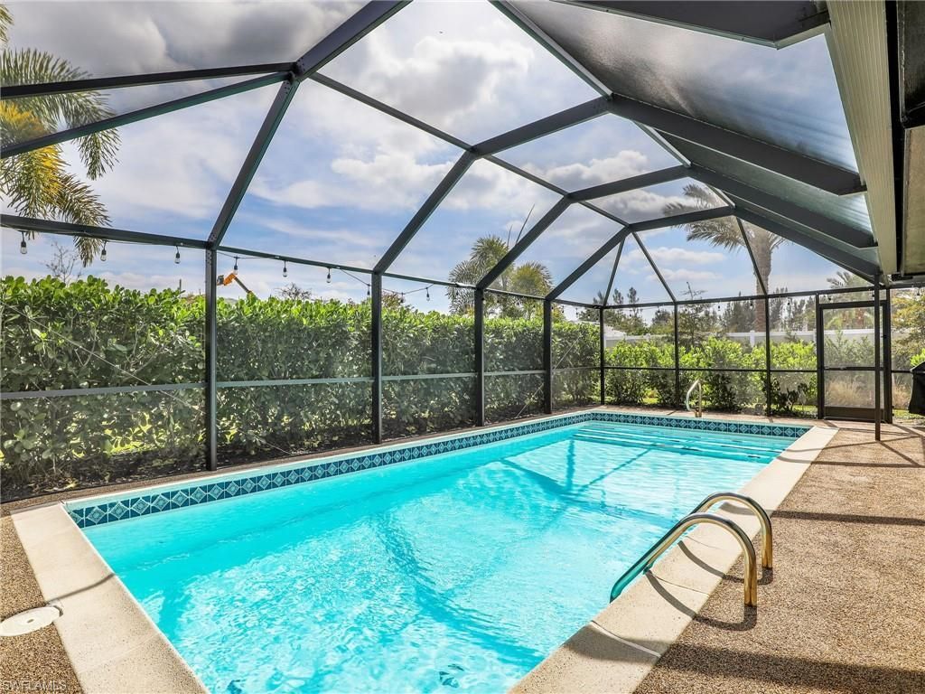 25093 Paradise Rd, Bonita Springs, FL 34135 Photo