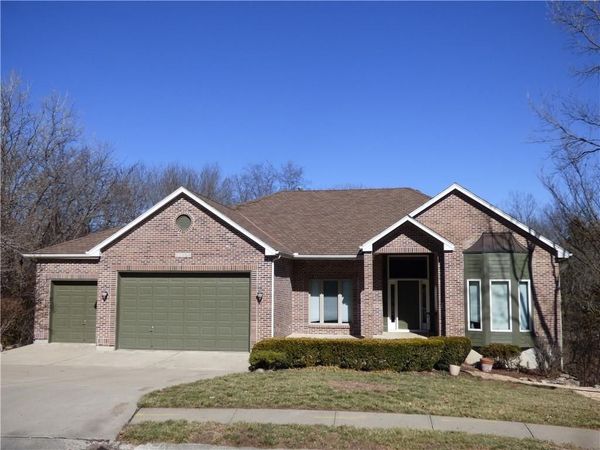 22804 E 29th St Lane Court, Blue Springs, MO 64015