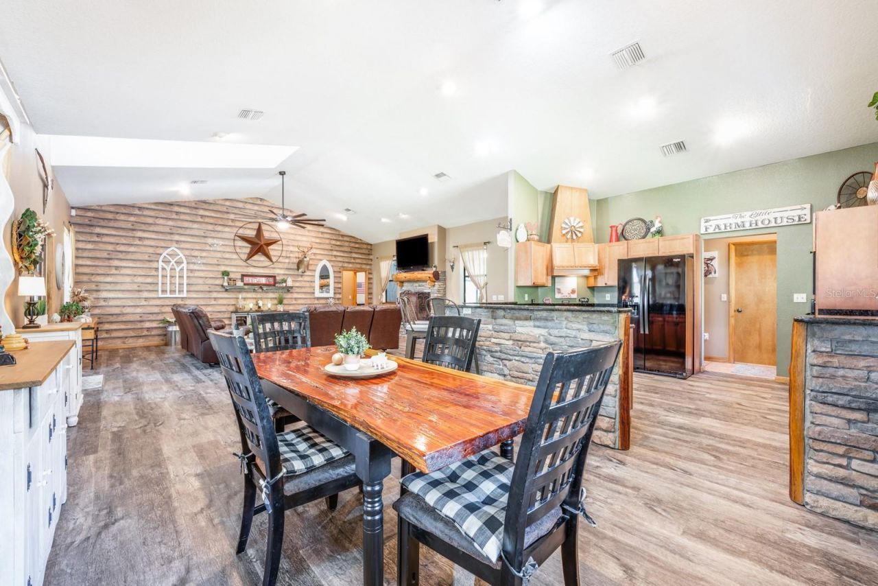 36517 N Thrill Hill Road, Eustis, FL 32736 Photo