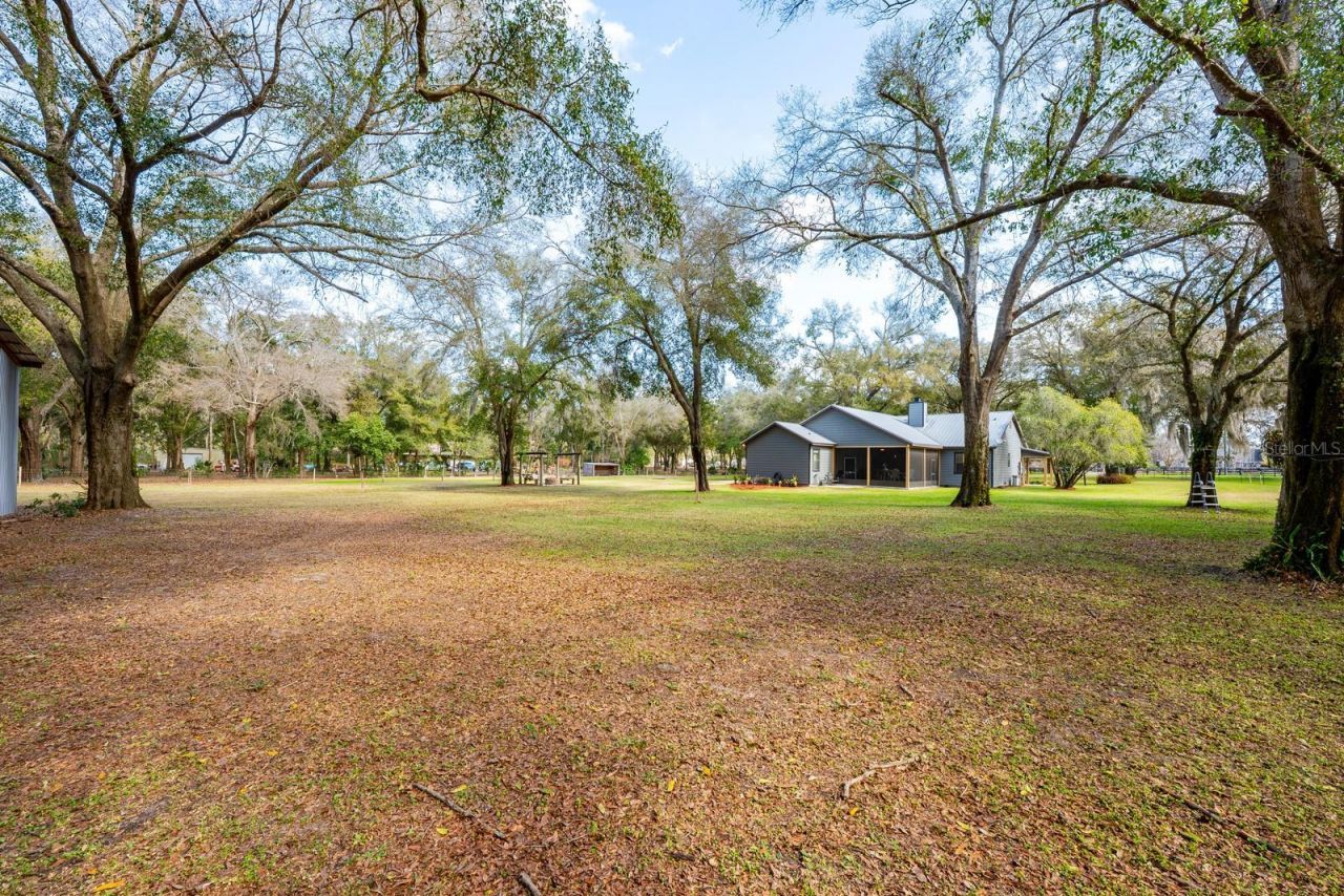 36517 N Thrill Hill Road, Eustis, FL 32736 Photo