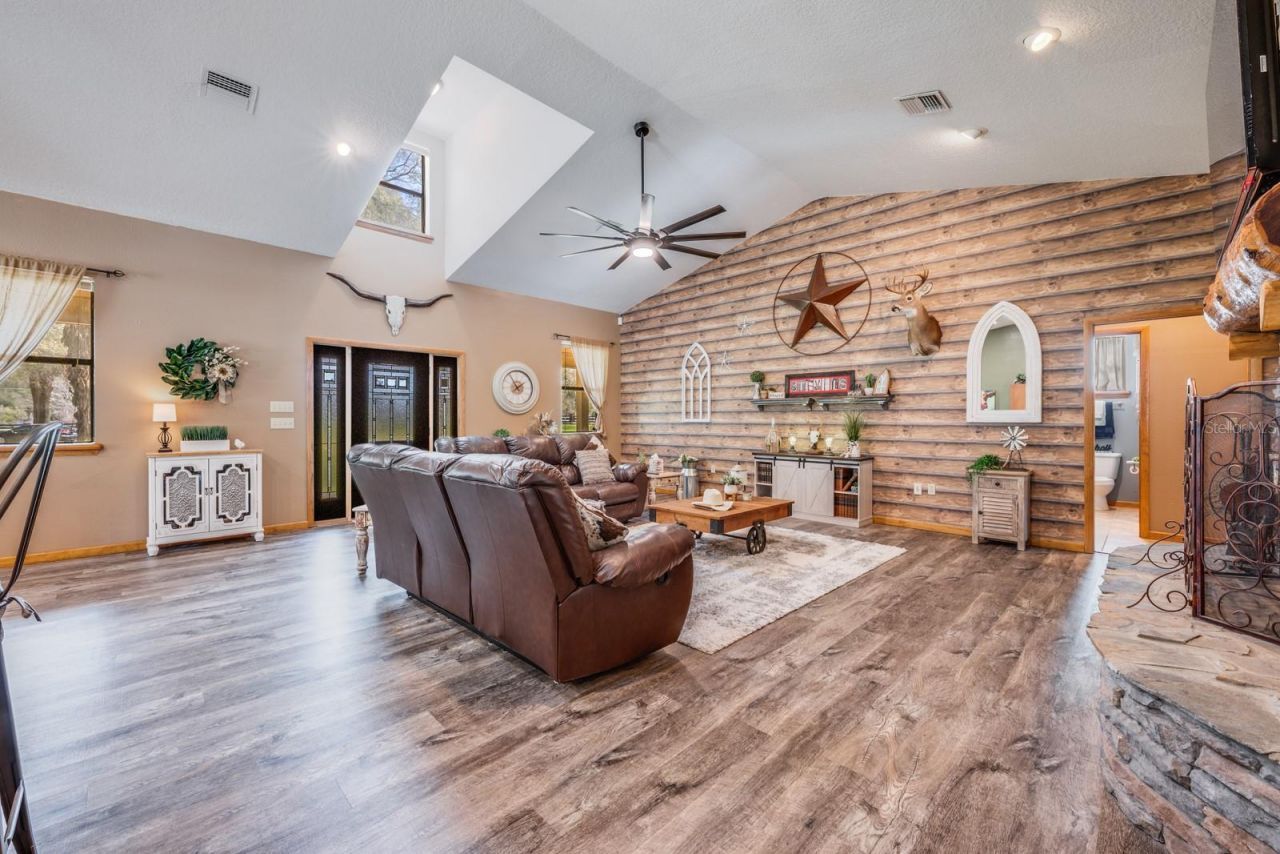 36517 N Thrill Hill Road, Eustis, FL 32736 Photo