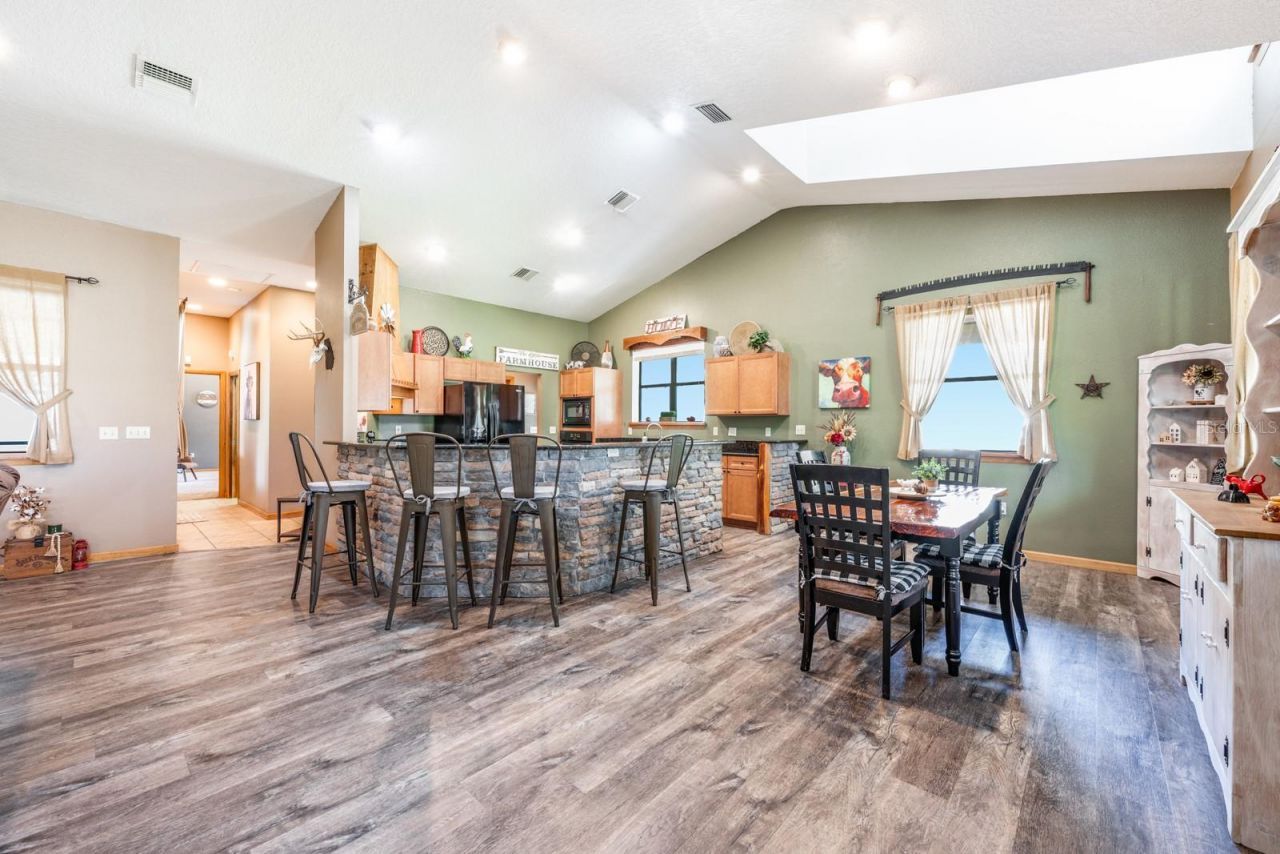 36517 N Thrill Hill Road, Eustis, FL 32736 Photo