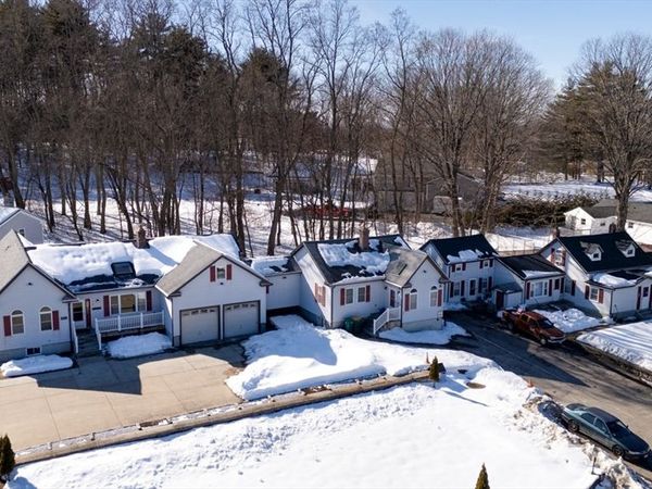 1-2-3-4 Glendale Rd, Hudson, MA 01749