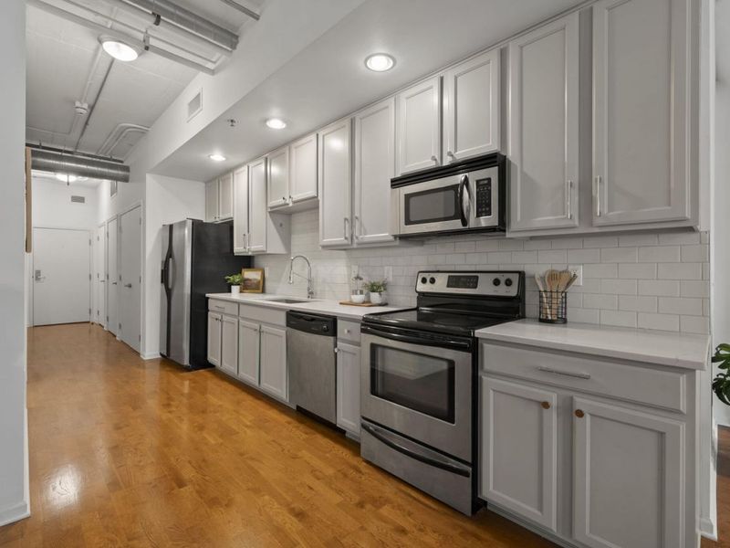 221 N Front Street, Unit 202, Columbus, OH 43215 Photo 4